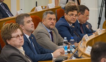 Заксоб проголосовал за Сергея Балыкина и процедуру выборов мэра
